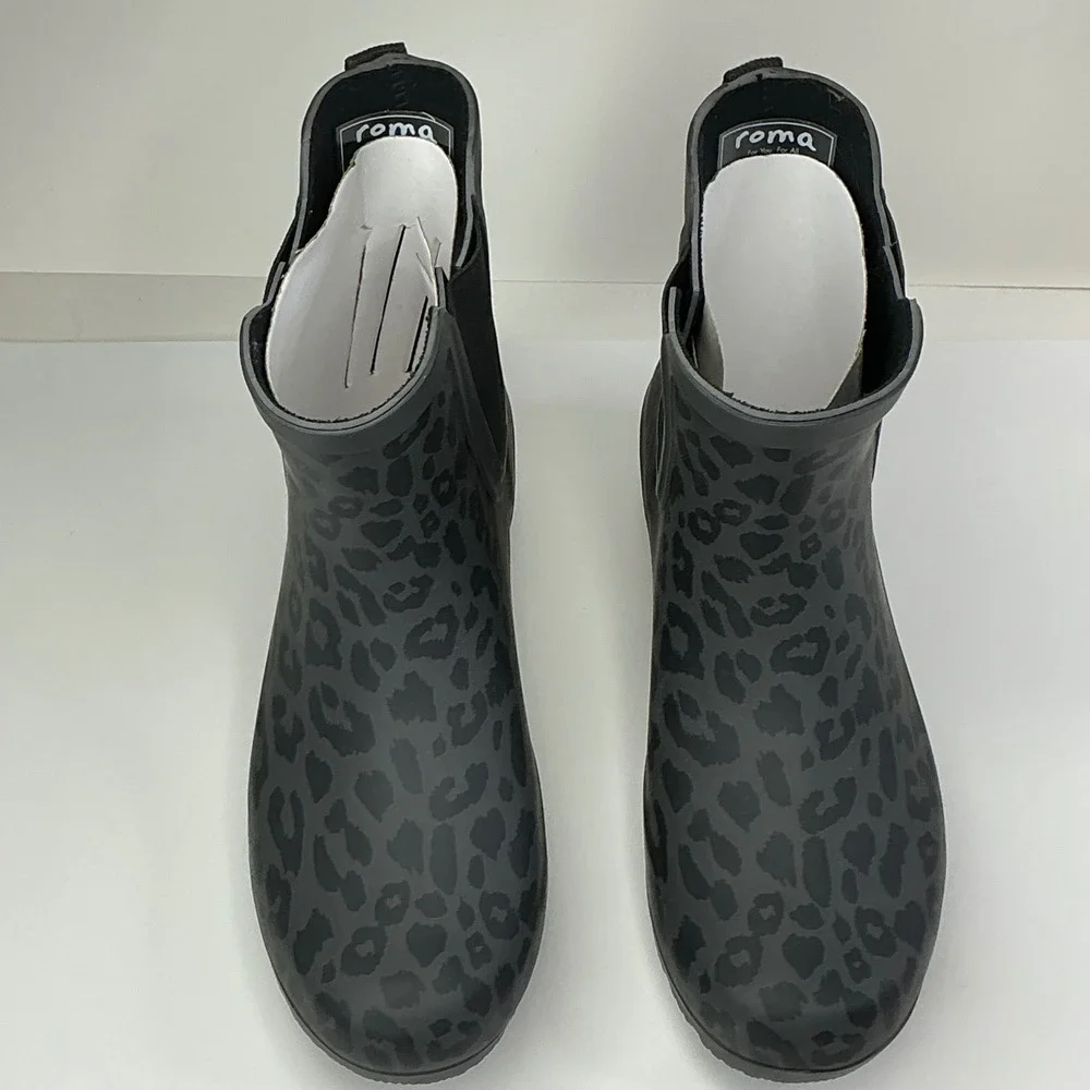 Roma Gray Leopard Rain Boots Women Size 7 Chelsea Style Waterproof Rubber